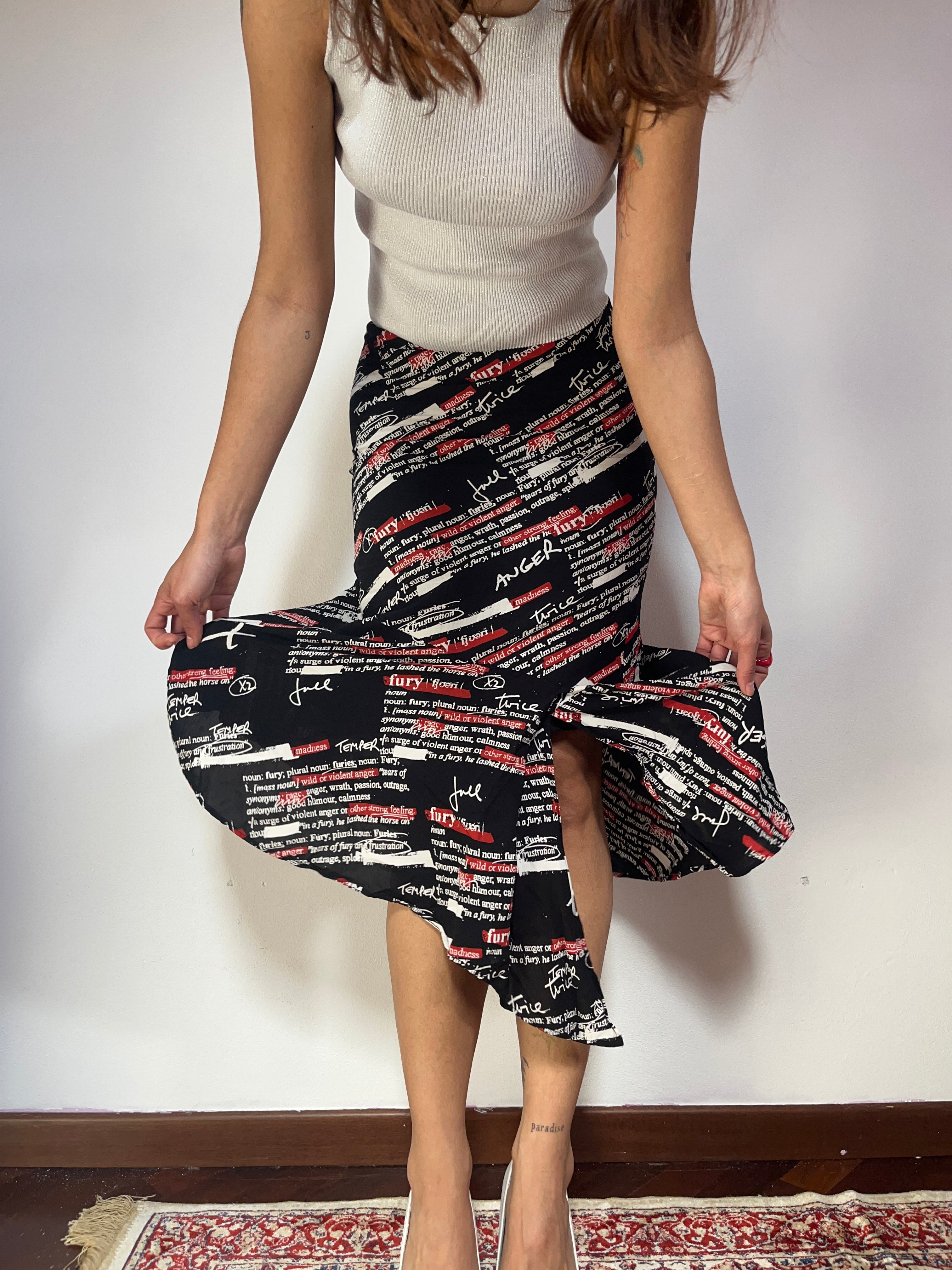 graphic print skirt